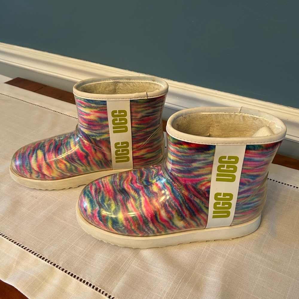 UGG Clear Mini Pixelate Boots